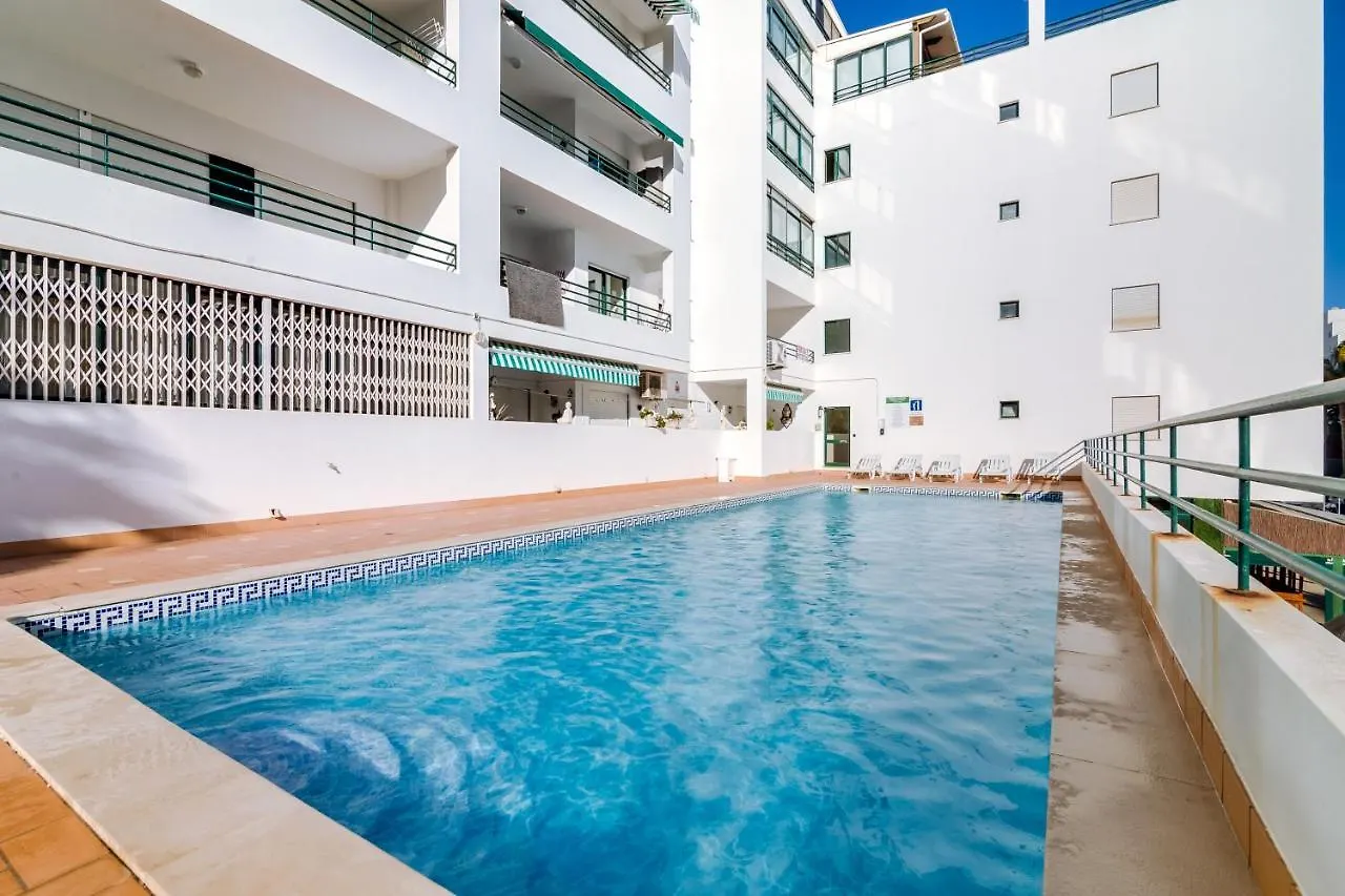 Al - Apartamento Perola Quarteira 0*,